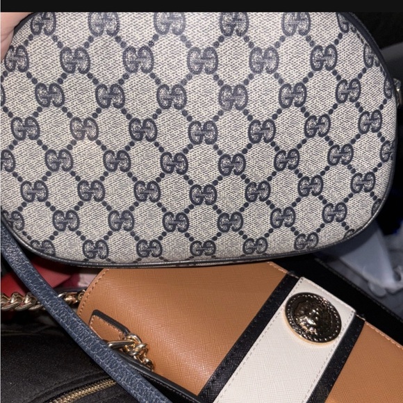 Vintage Authentic GG Crossbody Purse - Picture 5 of 5